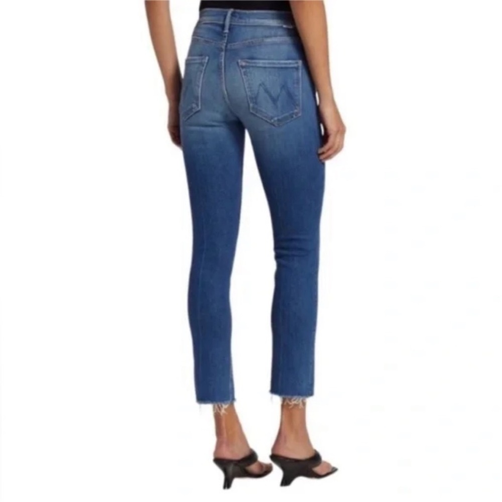 MOTHER the Mid Rise Dazzler Ankle Fray Jeans